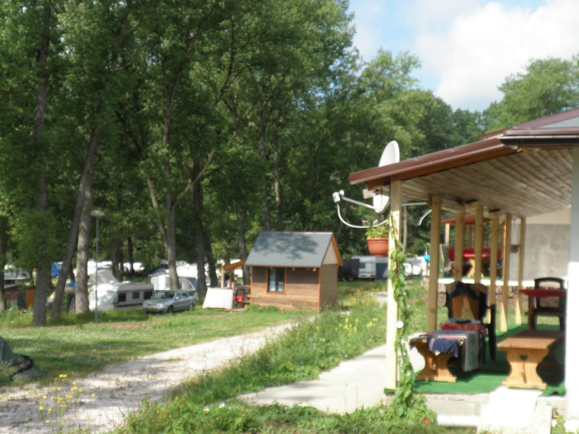 Family Bungalows & Camp Vrchlabi Bilik gambar